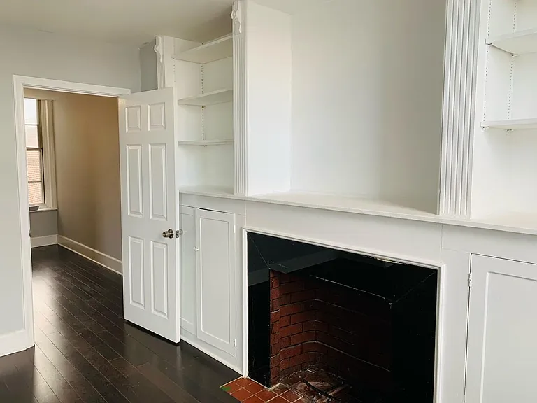 1524 S Broad St — Photo 6