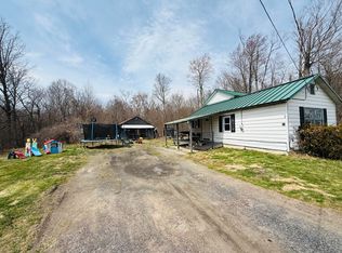 1421 Prospect St, Tobyhanna, PA