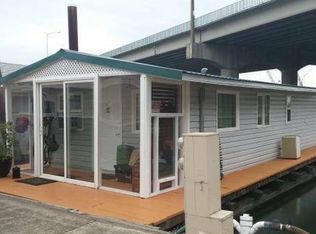 11812 N Jantzen Ave, Portland, OR 97217