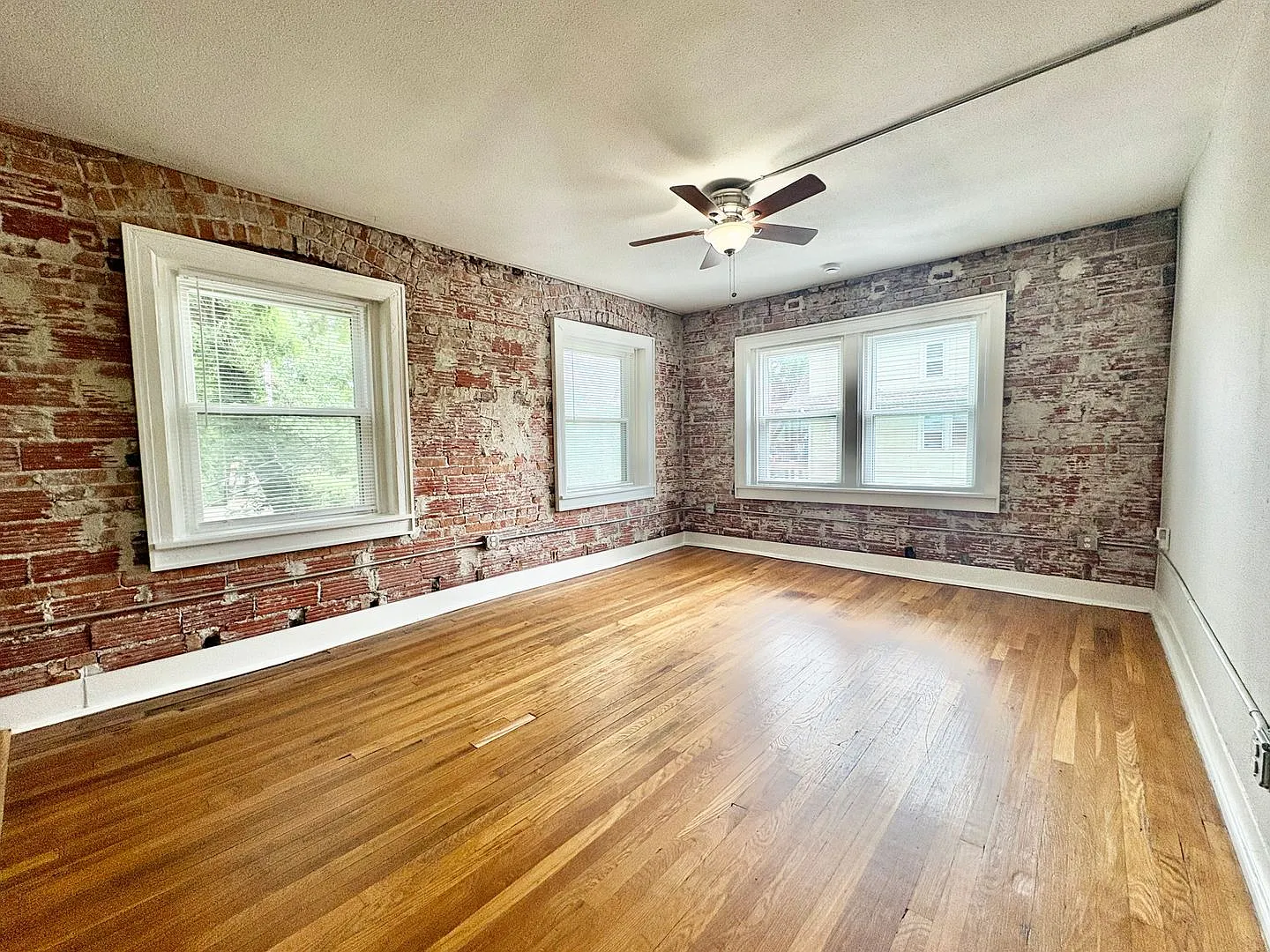 Watkins Place — Photo 3