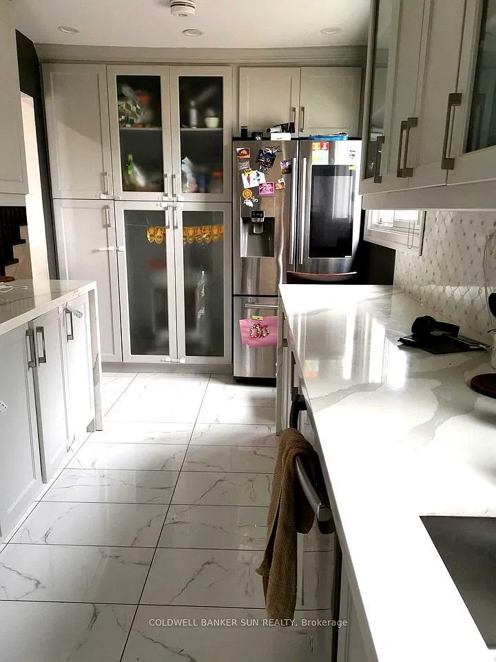3 bed, $2,490 — Photo 2