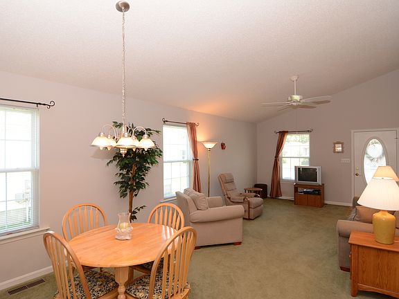 Living & Dining Area