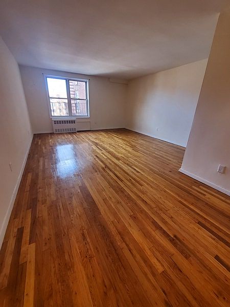 1st image of 14325 41st Ave APT 411