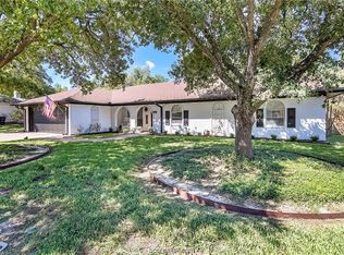 1105 Guadalupe Dr, College Station, TX 77840