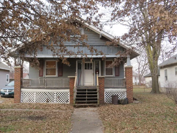 677 W Boyd St, Marshall, MO 65340