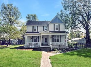 206 W Chestnut St, Odessa, MO 64076