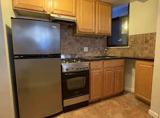Rented by Tourma Realty LLC | media 12