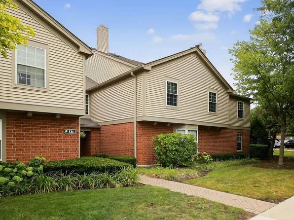 131 Kristin Cir APT 5, Schaumburg, IL 60195