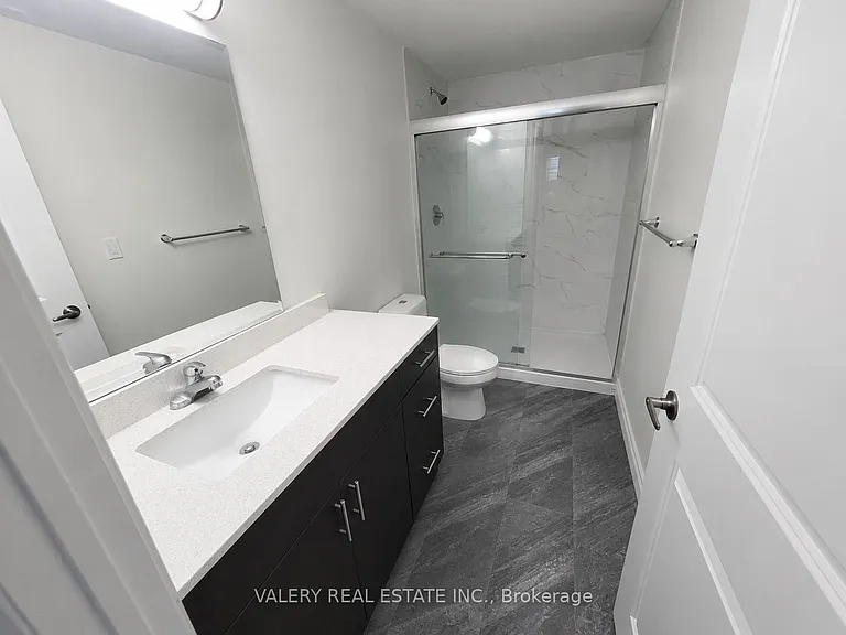 1611 Banwell Rd #611 — Photo 5