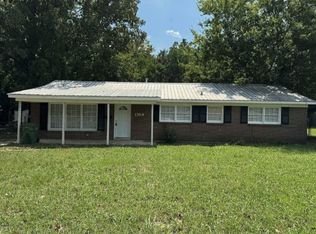 1384 Devonshire Dr, Montgomery, AL 36116