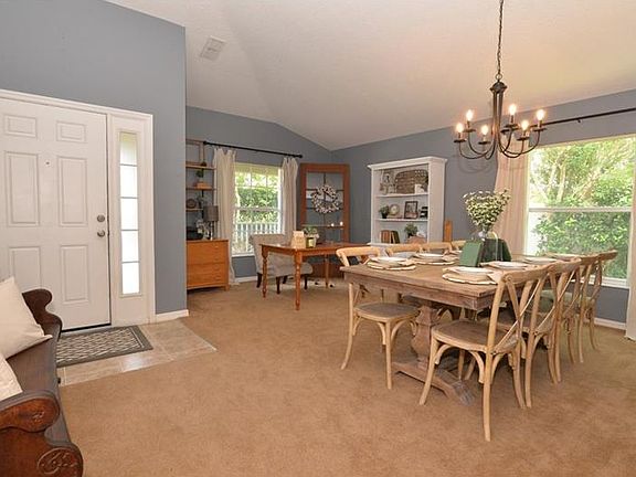 4th image of 2043 Briarcliff Cir