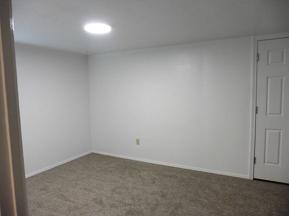 4th image of 2371 McKinleyville Ave #A