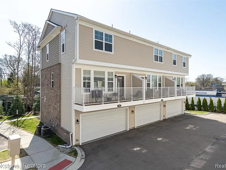 512 Midland Blvd — Photo 29
