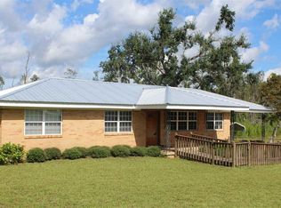 1991 Porter Ave, Grand Ridge, FL 32442