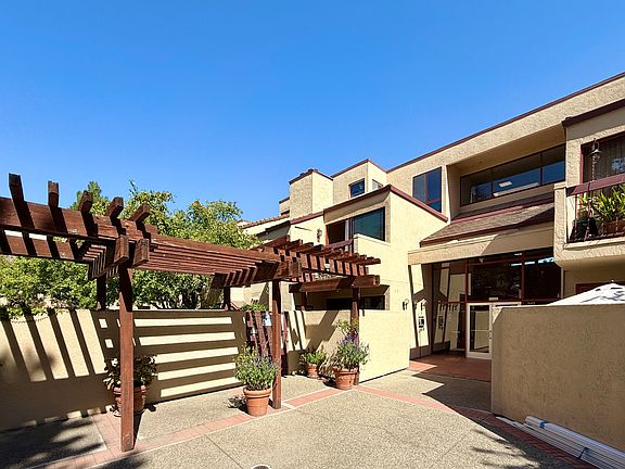 4th image of 25912 Hayward Blvd APT 213