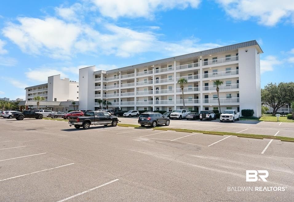 1st image of 400 Plantation Rd #1105