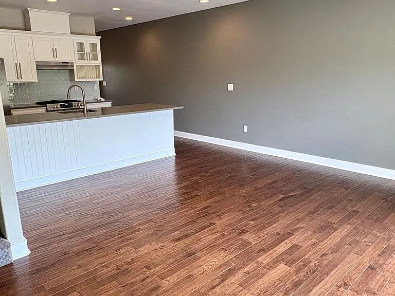 283 Tyler Ave — Photo 7