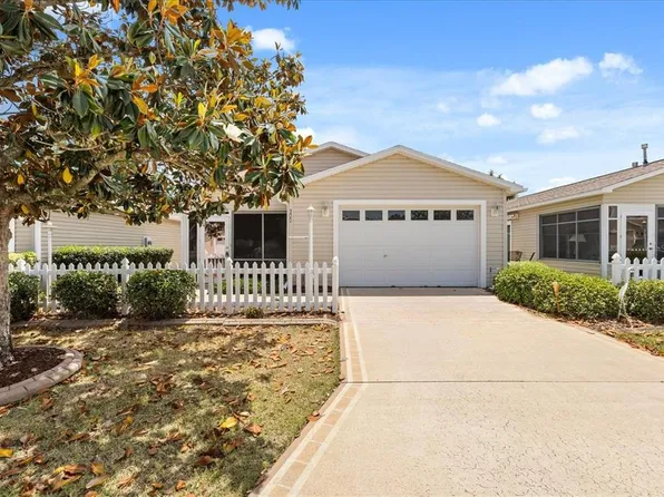 300 Varnville Way, The Villages, FL 32162