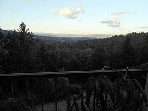 3rd image of 352 Juanita Way