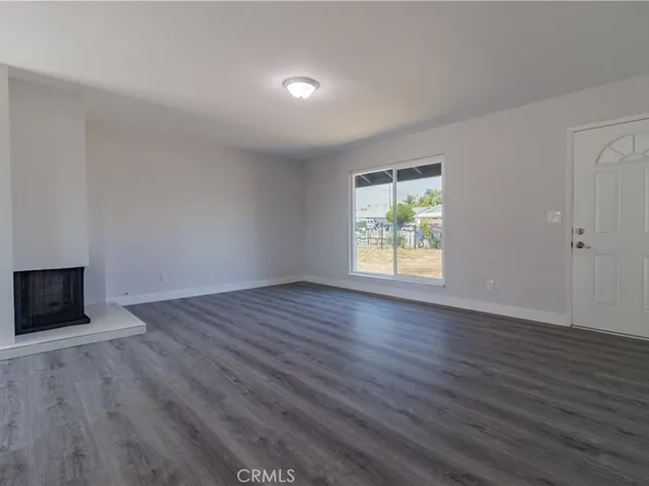 7560 Buckeye St, Highland, CA 92346