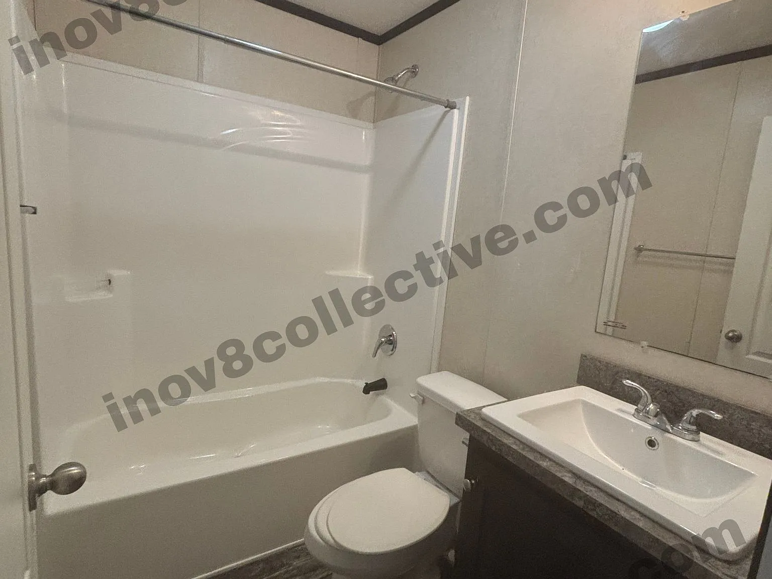 2 bed, $800 — Photo 1