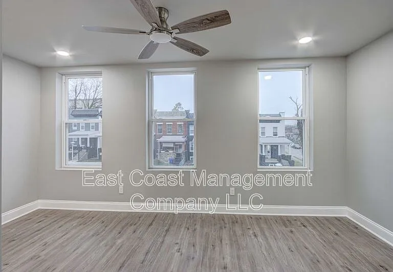 2619 Loyola Northway — Photo 20