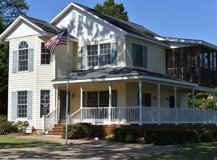 21 3rd St, Colonial Beach, VA 22443