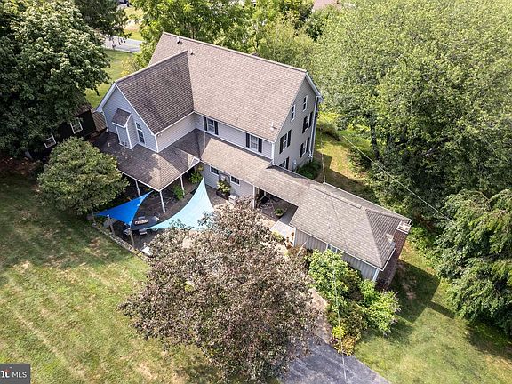 3rd image of 2617 Old Fort Schoolhouse Rd