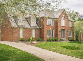 6904 Chartwell Ct, Louisville, KY 40241