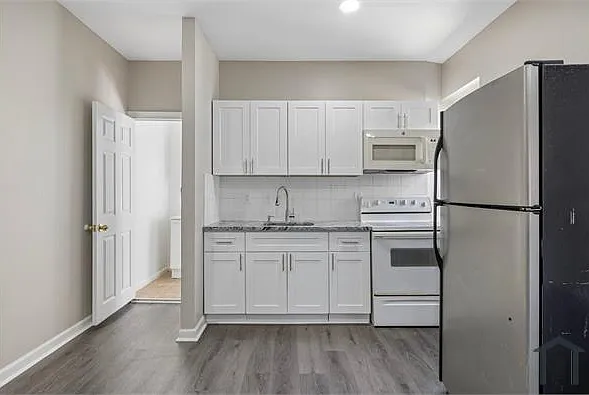 1514 W Westmoreland St #2 — Photo 3