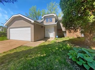 663 Bugle Hill Dr, Florissant, MO