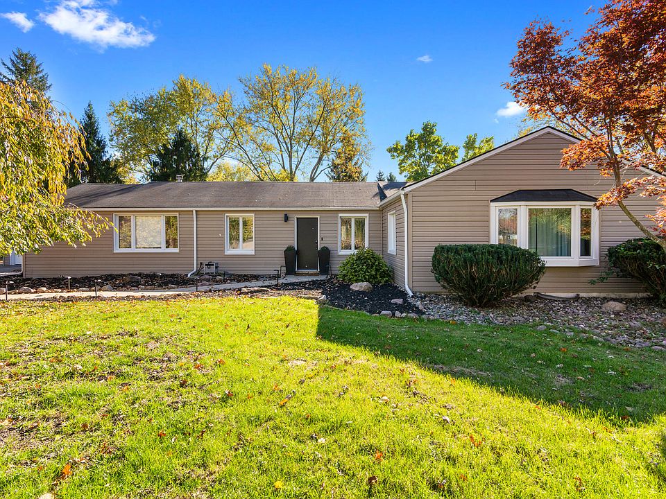 1st image of 6810 N Territorial Rd