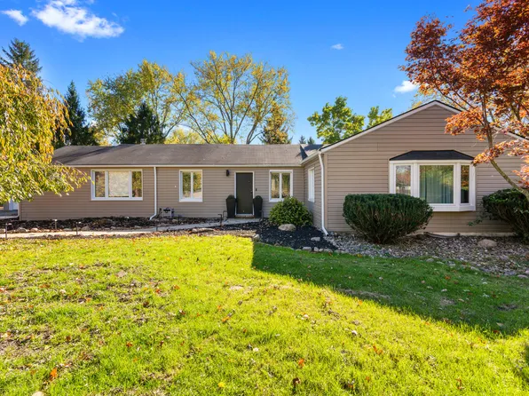 6810 N Territorial Rd, Plymouth, MI 48170