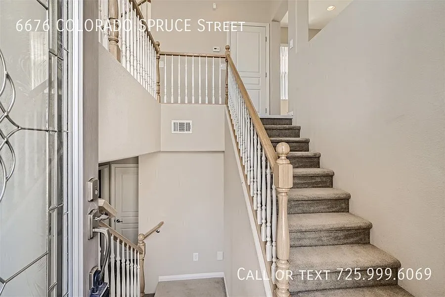Spacious 3BR Home in Gated near Centennial Hills — Photo 2
