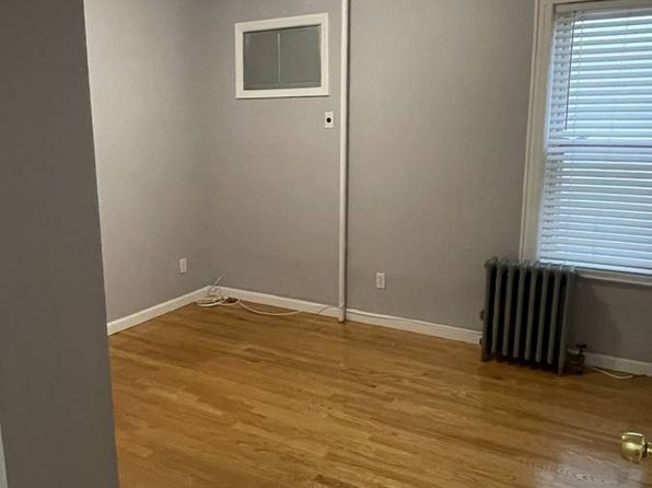 104-23 203rd St Floor 1