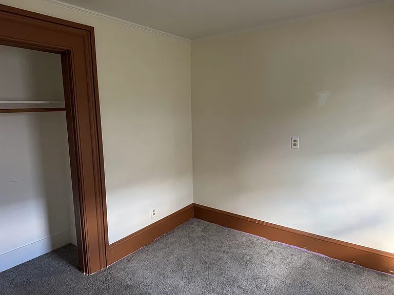 810 Milton Ave — Photo 11
