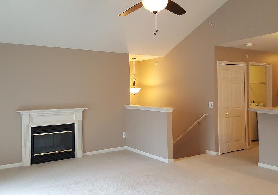2nd image of 26944 Carrington Pl #31