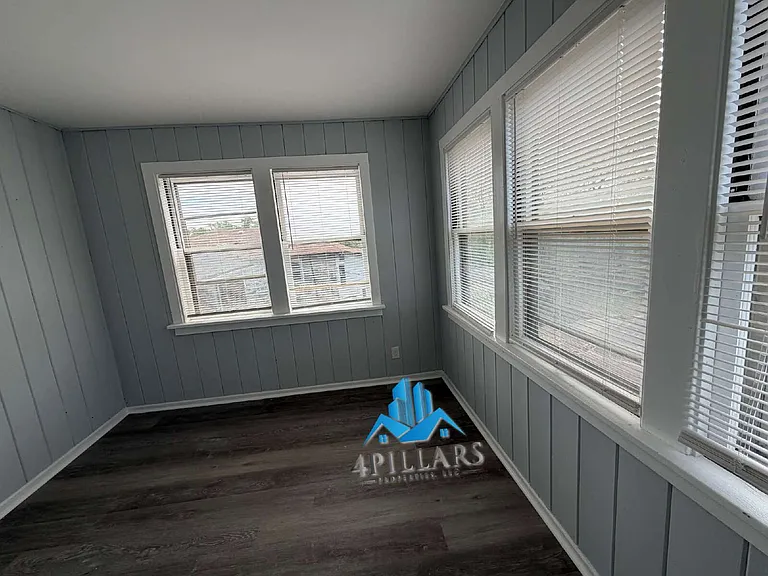544 Pennsylvania St #2F — Photo 21