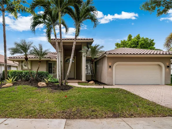 2643 Oakbrook Dr, Weston, FL 33332