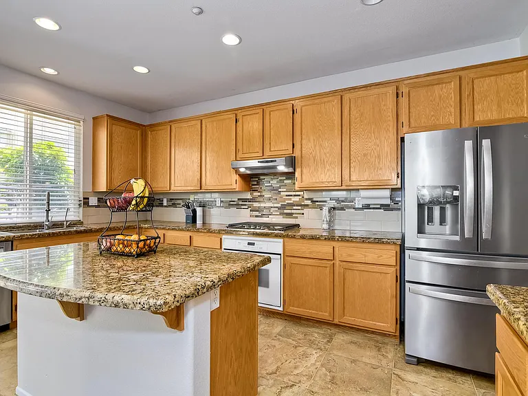 16471 Calloway Dr — Photo 9