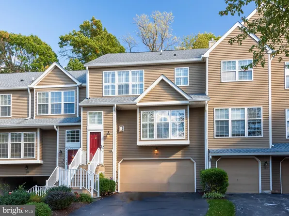 123 Weybridge Dr, Malvern, PA 19355