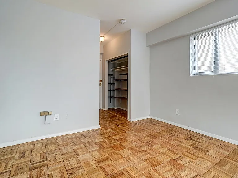 1711 Massachusetts Ave NW #713 — Photo 12