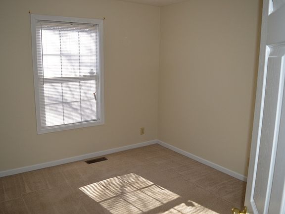 5th image of 1275 Silver Star Dr