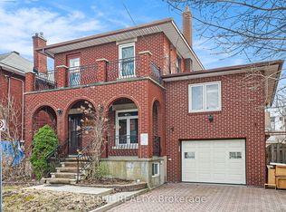 30 Foster St W, Ottawa, ON K1Y 3J4
