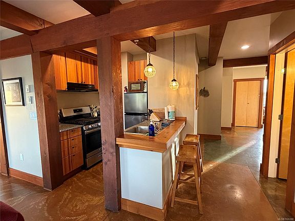 5th image of 1645 Cedar Rd #206