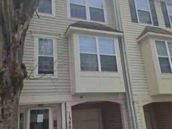 4th image of 13807 Courtland Ln