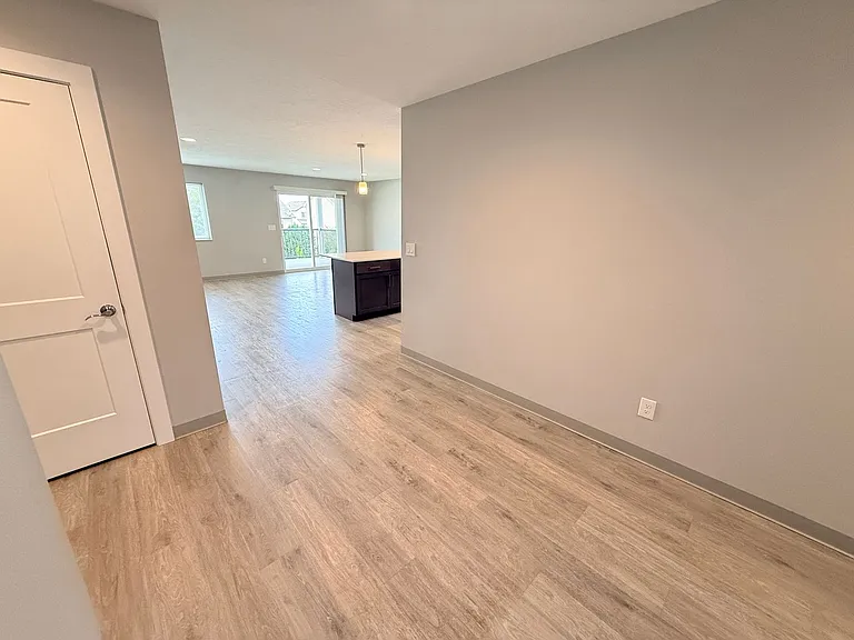1501 - 1503 North Bell Street — Photo 15