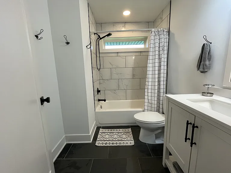 5912 Dublin St — Photo 6