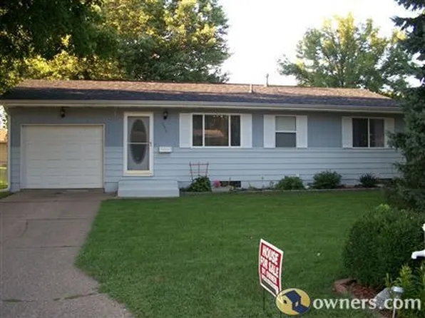 2911 Broadlawn Ave, Muscatine, IA 52761
