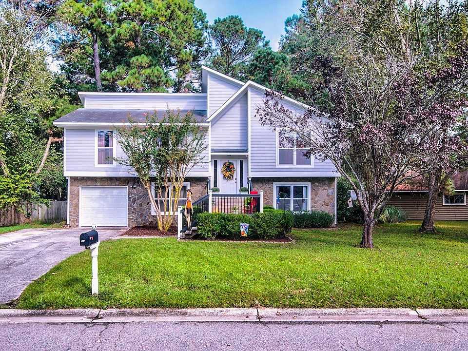 1st image of 4702 Cotillion Dr